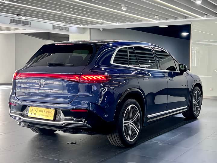 Фото 8 - Mercedes-Benz EQS