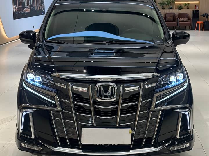 Фото 2 - Honda Elysion