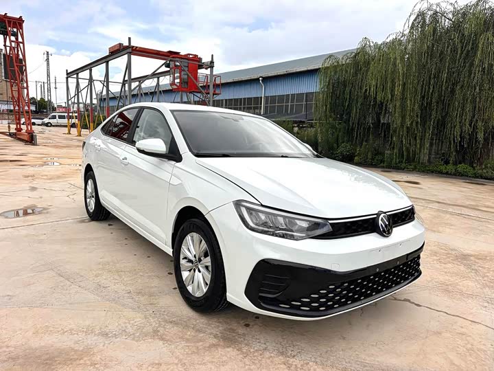 Фото 3 - Volkswagen Lavida