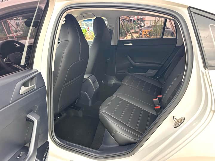 Фото 6 - Volkswagen Lavida