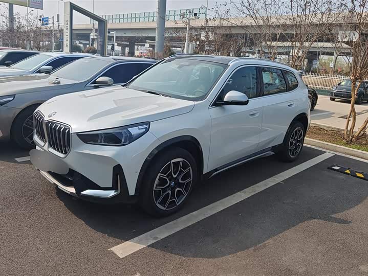 Фото 1 - BMW X1