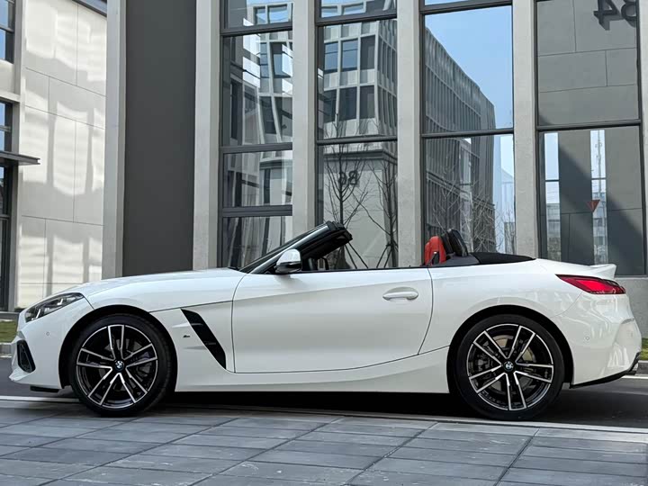 Photo 5 - BMW Z4