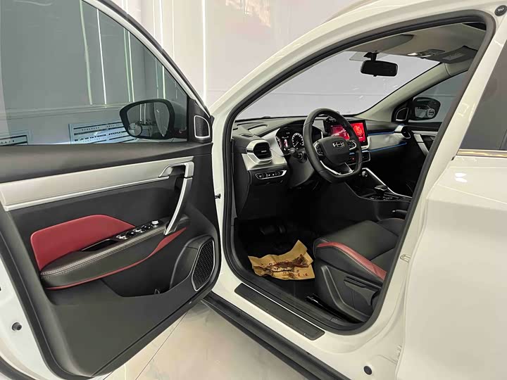 Фото 7 - Geely Coolray