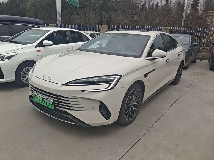 Фото 1 - BYD Seal 07 DM-i Hybrid