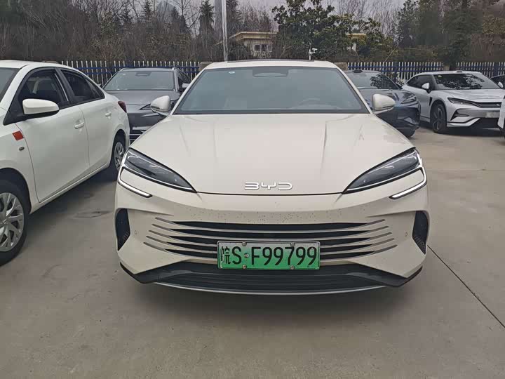 Фото 2 - BYD Seal 07 DM-i Hybrid