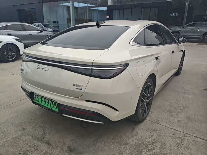 Фото 9 - BYD Seal 07 DM-i Hybrid