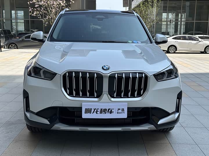 Фото 4 - BMW X1