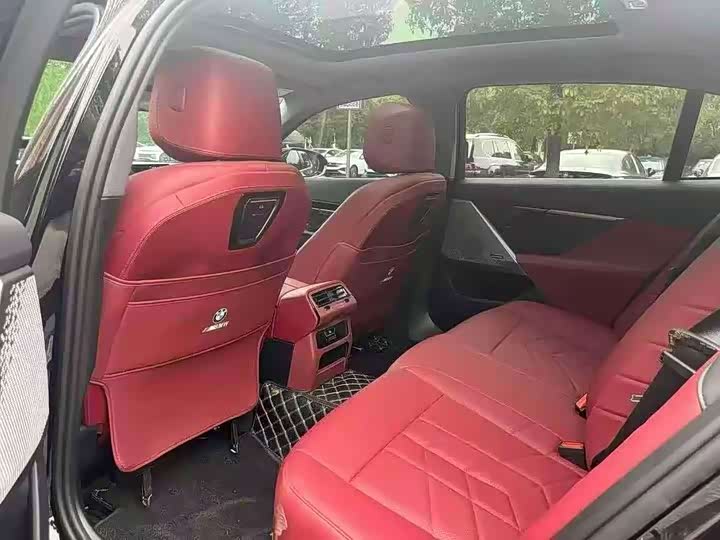 Photo 5 - BMW 5 Series