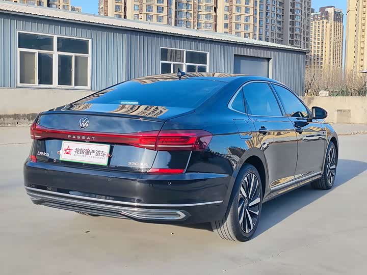 Фото 2 - Volkswagen Passat