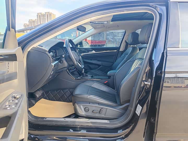 Фото 9 - Volkswagen Passat