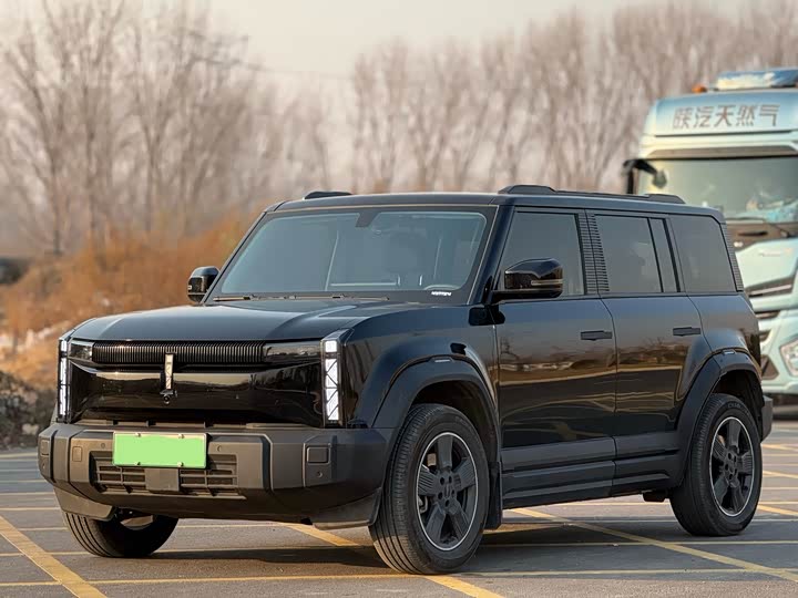 Фото 1 - Chery iCar 03