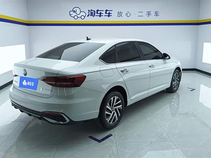 Фото 3 - Volkswagen Lavida