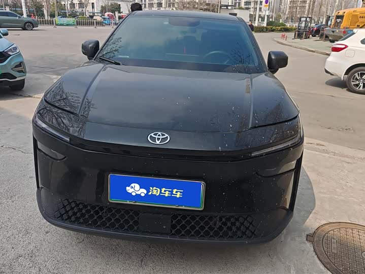 Фото 2 - Toyota bZ3X