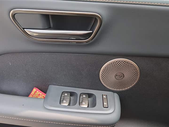 Фото 7 - Toyota bZ3X