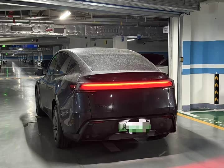 Фото 9 - Tesla Model Y