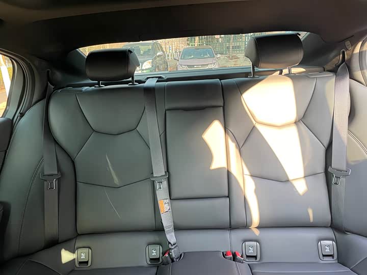 Фото 9 - Cadillac CT5