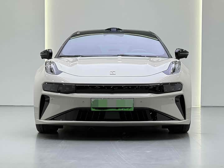 Фото 2 - Zeekr 001