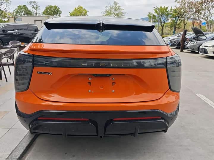 Фото 7 - HiPhi X