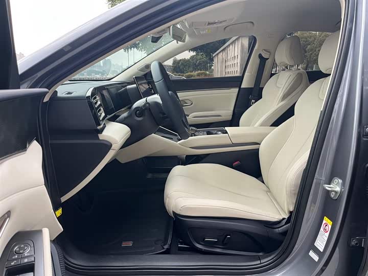 Фото 2 - BYD Qin L