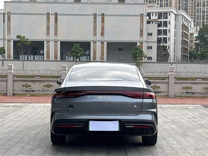 Фото 9 - BYD Qin L