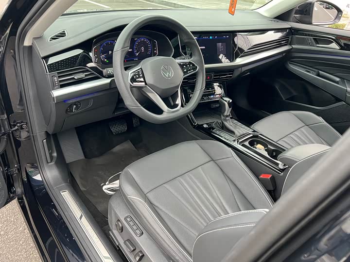 Фото 6 - Volkswagen Passat