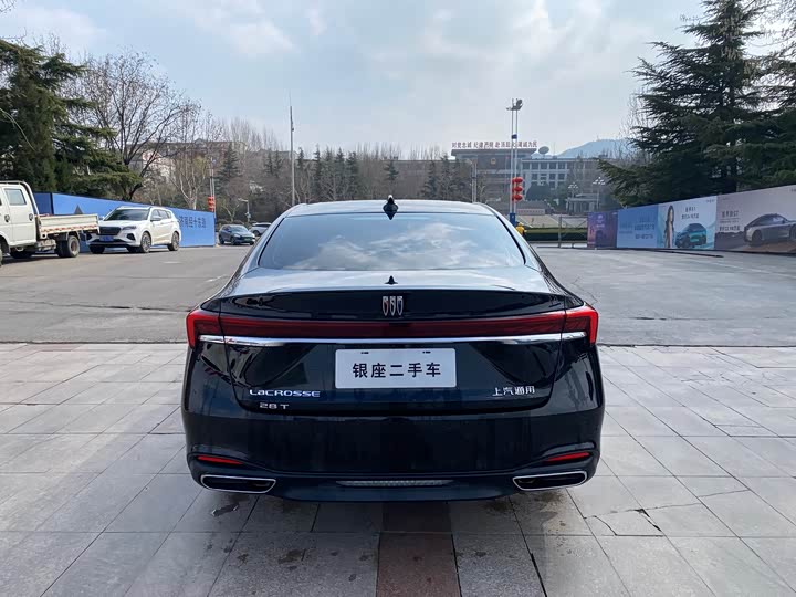 Фото 5 - Buick LaCrosse