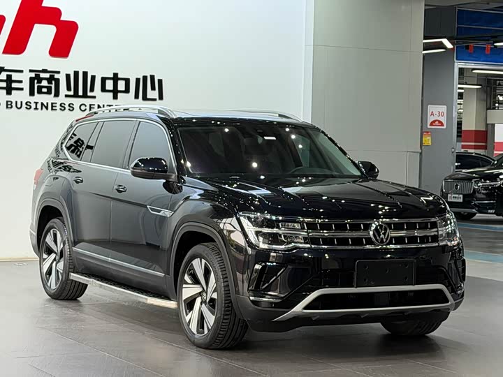 Photo 3 - Volkswagen Teramont Pro