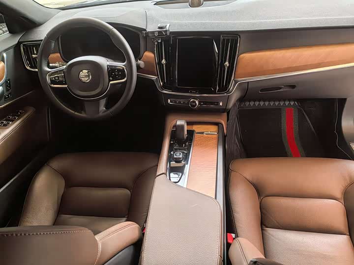 Фото 6 - Volvo S90