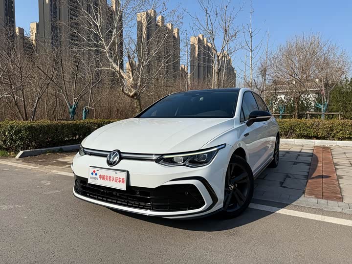 Фото 5 - Volkswagen Golf