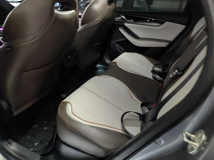 Фото 8 - BYD Qin Plus