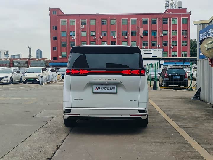 Фото 6 - Denza D9