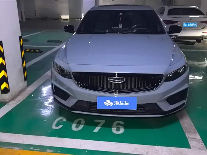 Фото 2 - Geely Preface