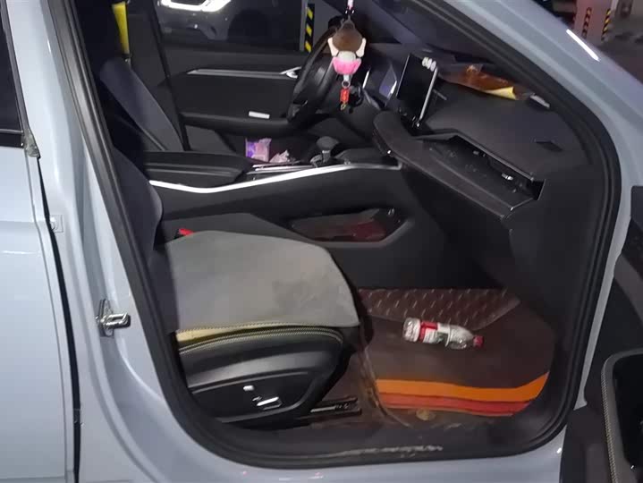 Фото 8 - Geely Preface