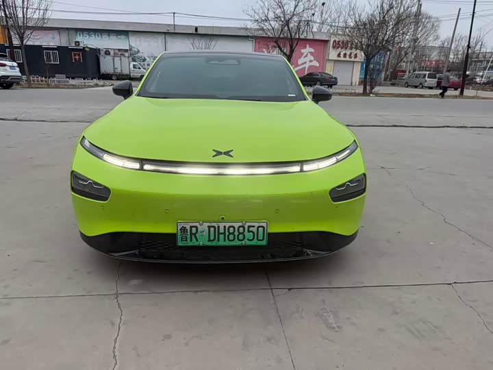 Фото 2 - XPeng P7