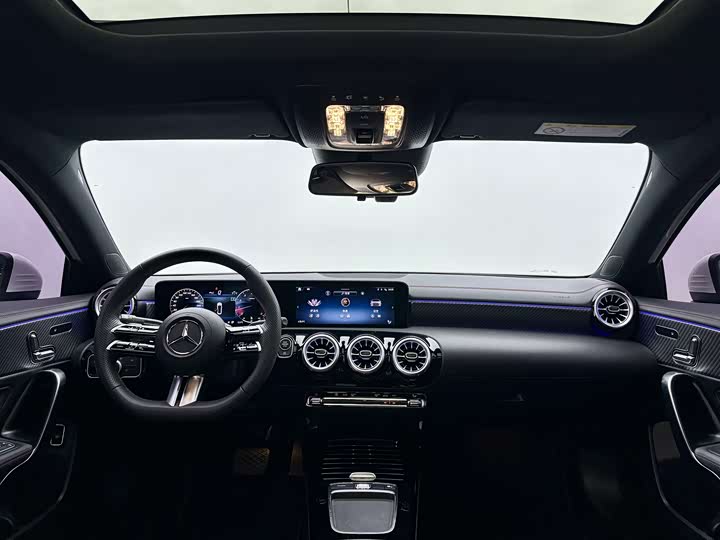 Фото 8 - Mercedes-Benz A-Class