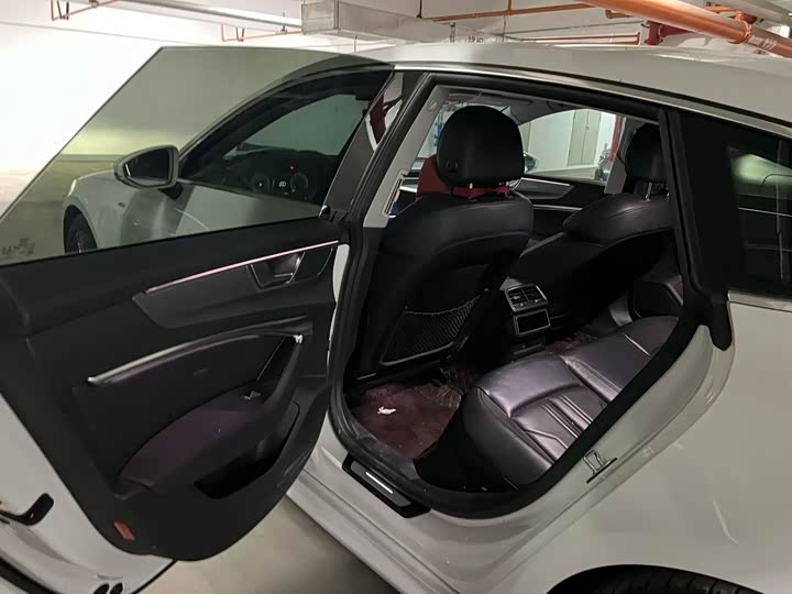 Фото 3 - Audi A7