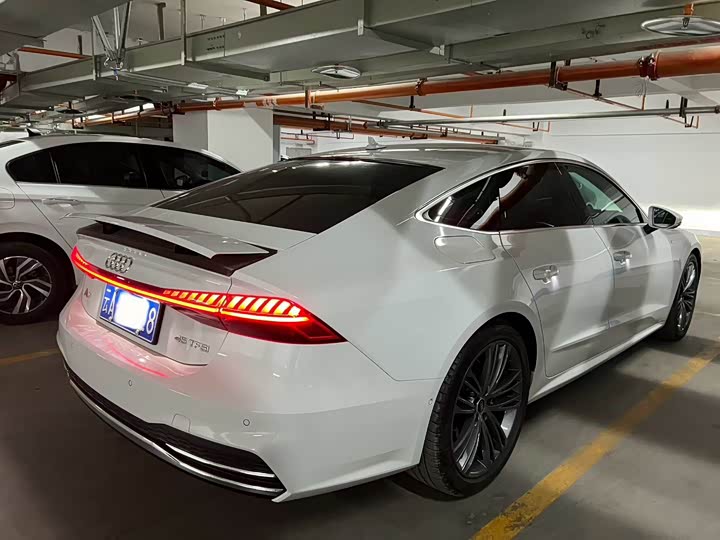 Фото 4 - Audi A7