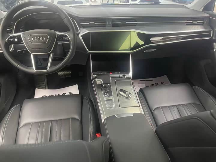 Фото 5 - Audi A6L