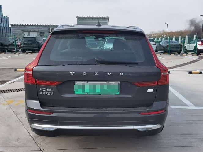 Фото 3 - Volvo XC60 Hybrid