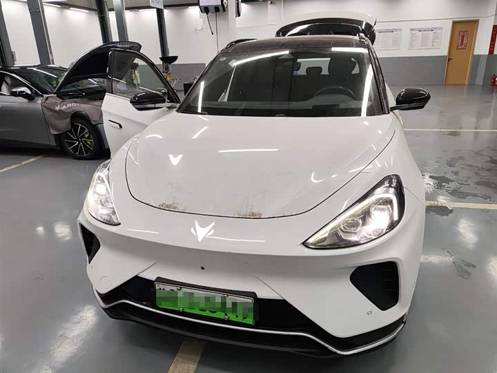 Фото 2 - BAIC Arcfox Alpha T