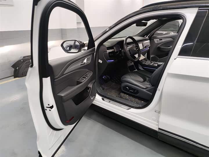 Фото 4 - BAIC Arcfox Alpha T