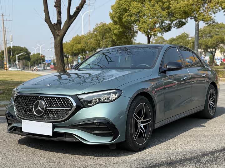 Photo 1 - Mercedes-Benz E-Class