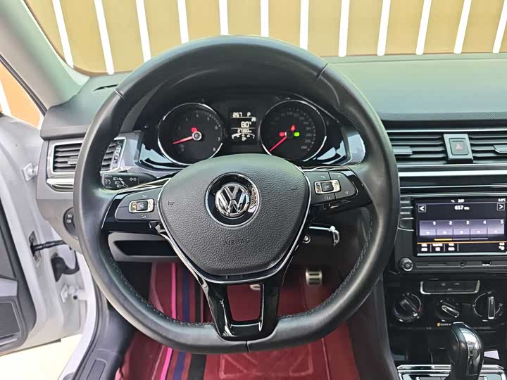 Photo 3 - Volkswagen C-Trek