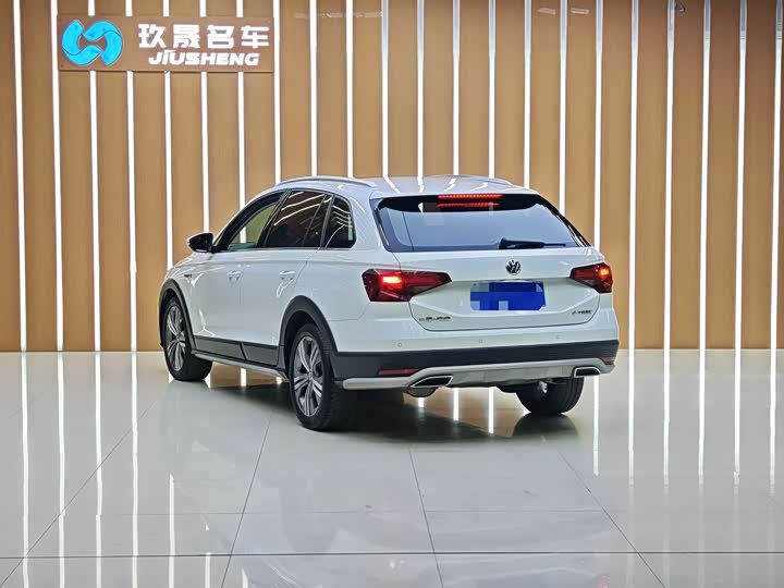 Photo 8 - Volkswagen C-Trek