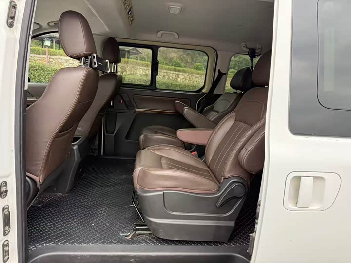 Фото 8 - Dongfeng Forthing Lingzhi Plus