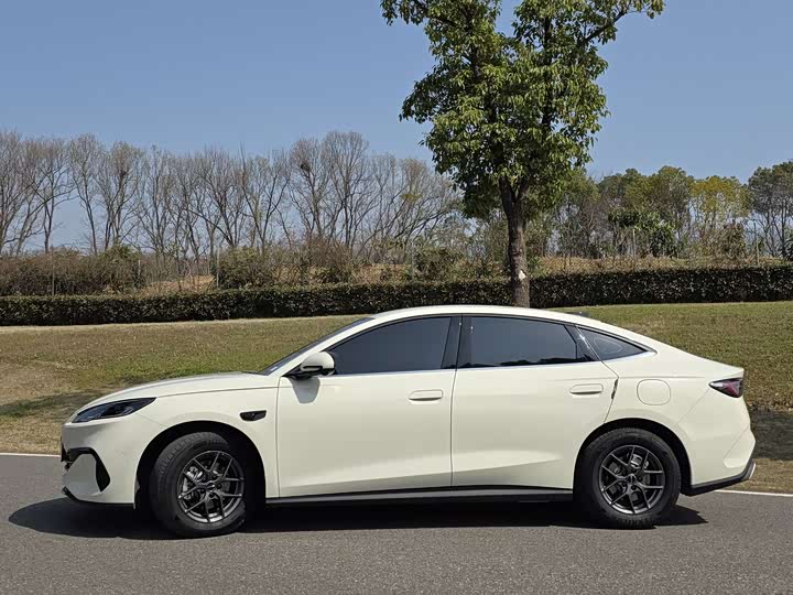 Photo 5 - BYD Seal 06 Hybrid/EV