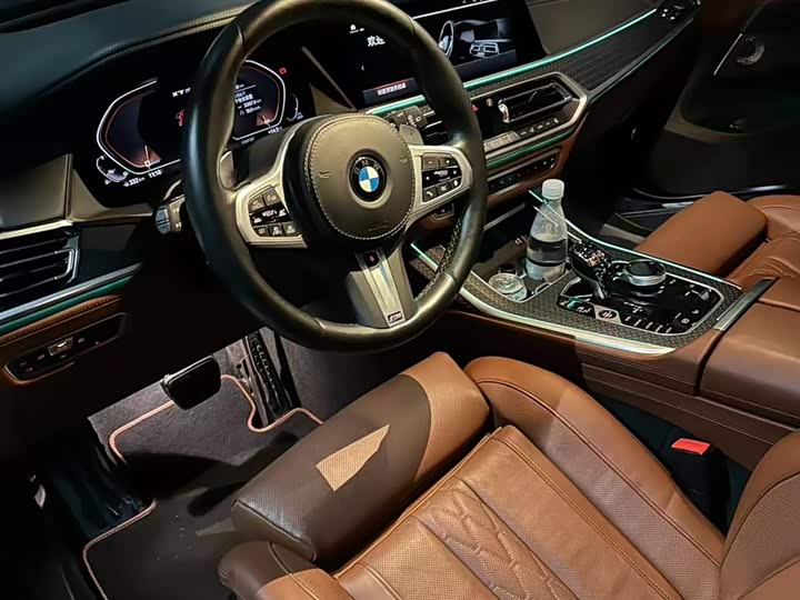 Photo 5 - BMW X7
