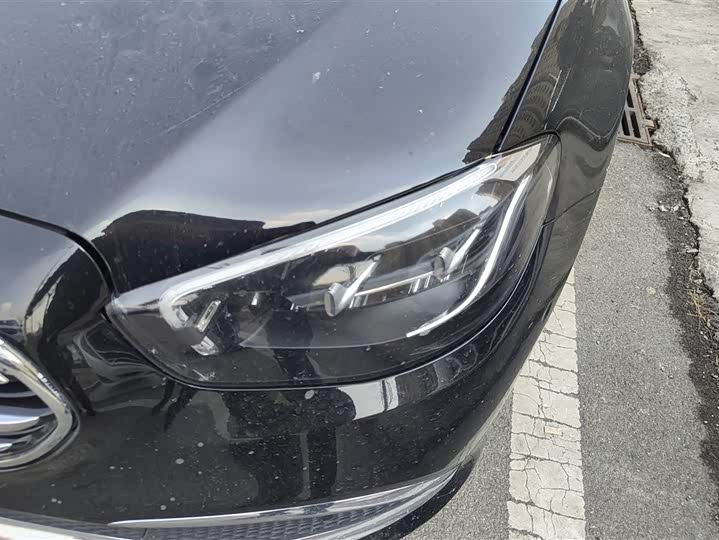 Фото 5 - Mercedes-Benz E-Class