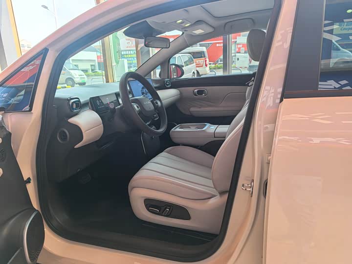 Фото 7 - GAC Aion UT