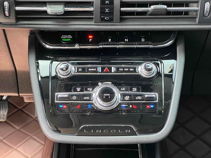 Photo 9 - Lincoln Corsair